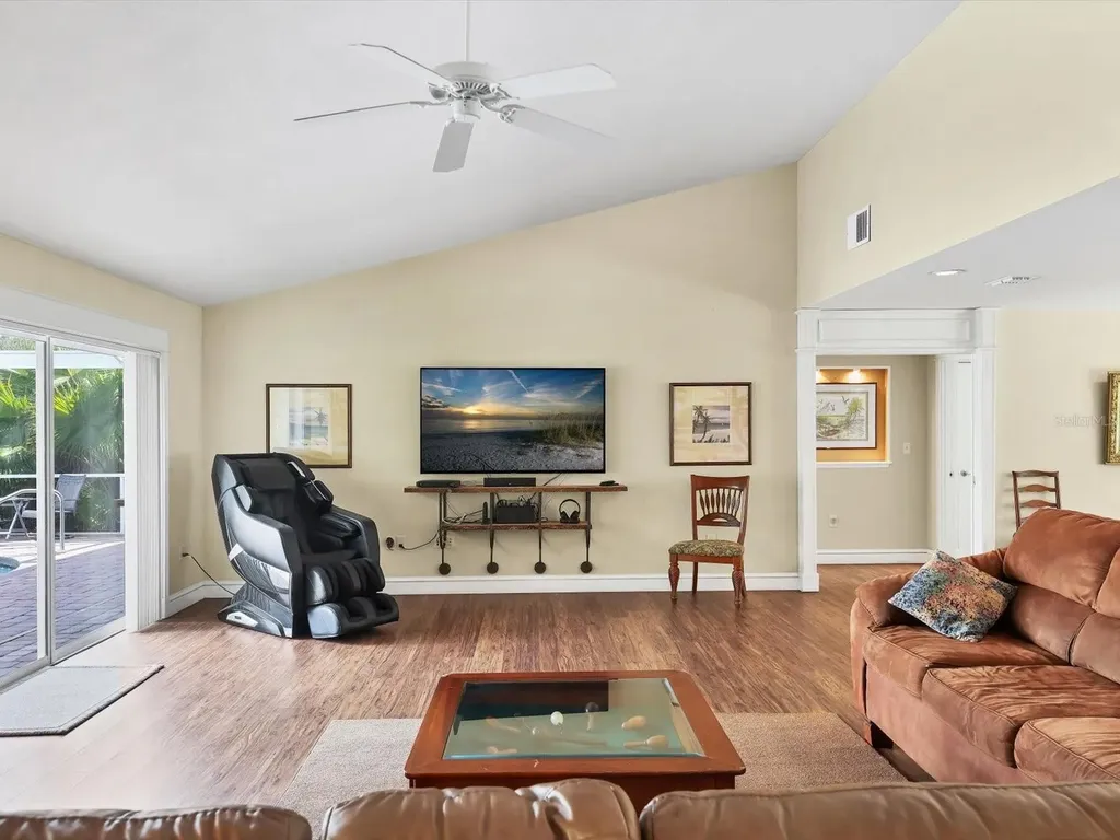 4708 Hidden River Road Sarasota FL 34240