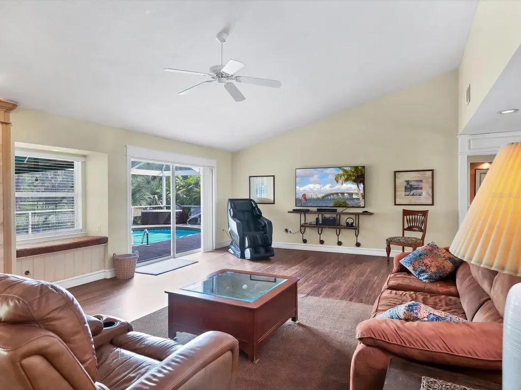 4708 Hidden River Road Sarasota FL 34240