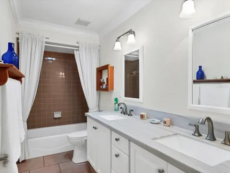 4708 Hidden River Road Sarasota FL 34240