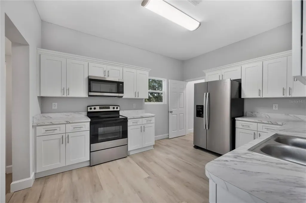 4885 Cherry Drive Mulberry FL 33860