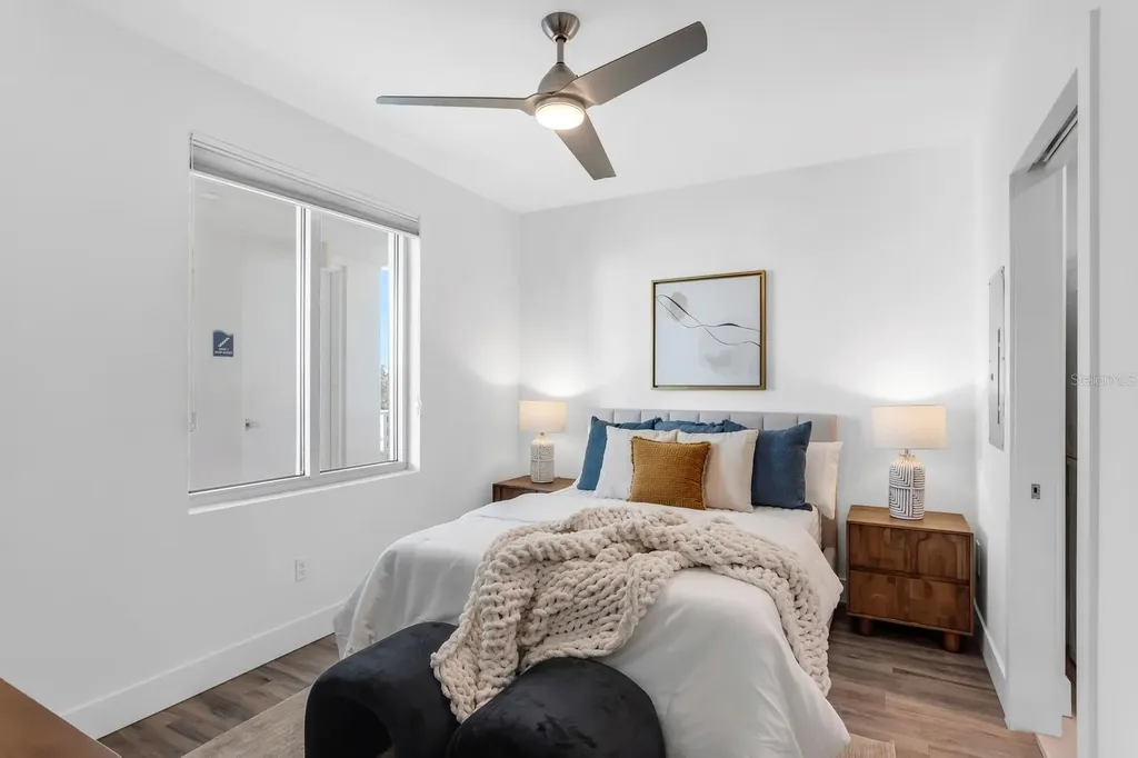 1709 N Tamiami Trail Sarasota FL 34234