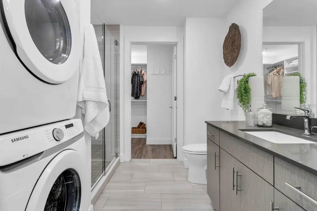 1709 N Tamiami Trail Sarasota FL 34234