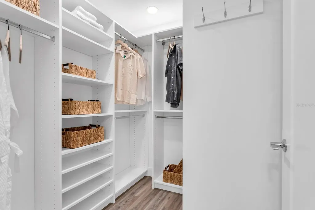 1709 N Tamiami Trail Sarasota FL 34234