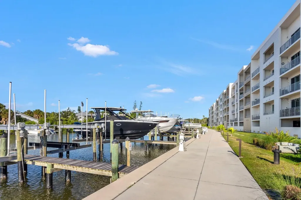 1709 N Tamiami Trail Sarasota FL 34234