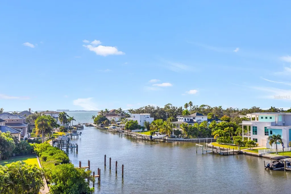 1709 N Tamiami Trail Sarasota FL 34234