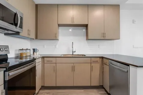 1709 N Tamiami Trail Sarasota FL 34234