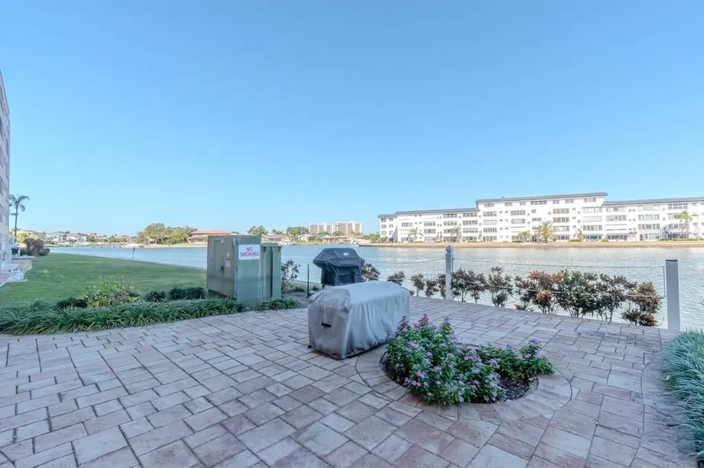 6025 Shore Boulevard S Gulfport FL 33707