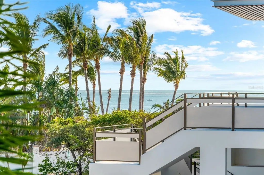116 Garden Lane Sarasota FL 34242