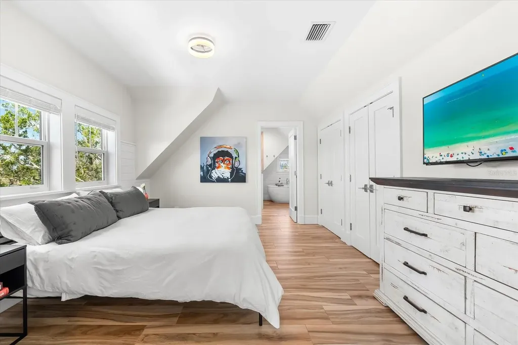 116 Garden Lane Sarasota FL 34242
