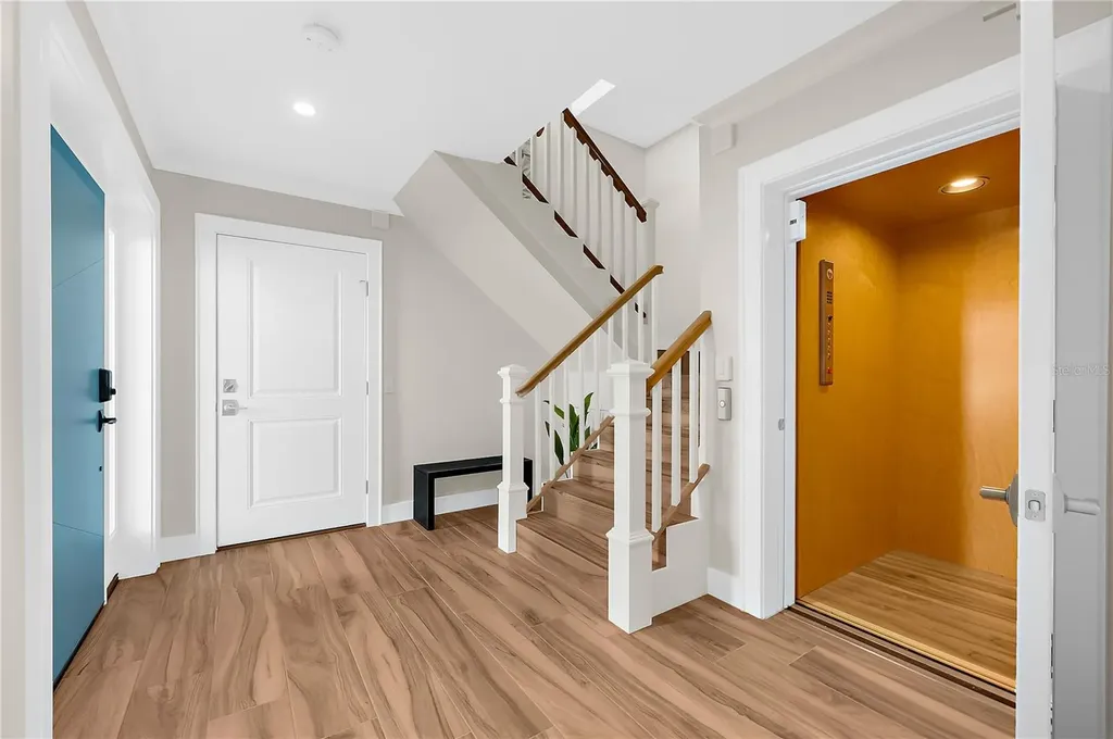 116 Garden Lane Sarasota FL 34242
