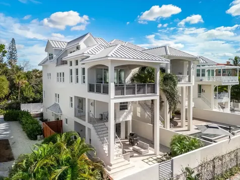 116 Garden Lane Sarasota FL 34242