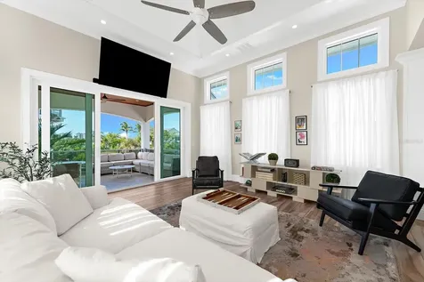 116 Garden Lane Sarasota FL 34242