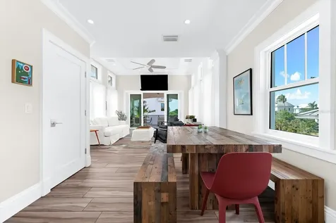 116 Garden Lane Sarasota FL 34242