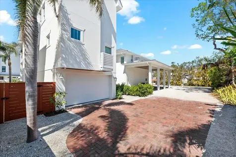 116 Garden Lane Sarasota FL 34242
