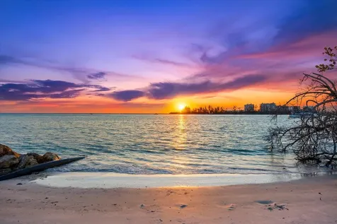 116 Garden Lane Sarasota FL 34242