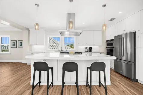 116 Garden Lane Sarasota FL 34242