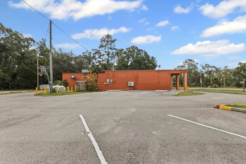 17751 NW Us Highway 19 Trenton FL 32693