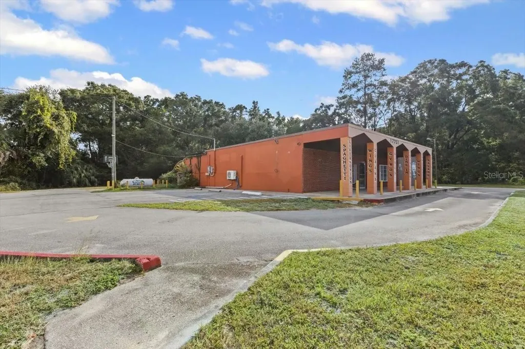 17751 NW Us Highway 19 Trenton FL 32693