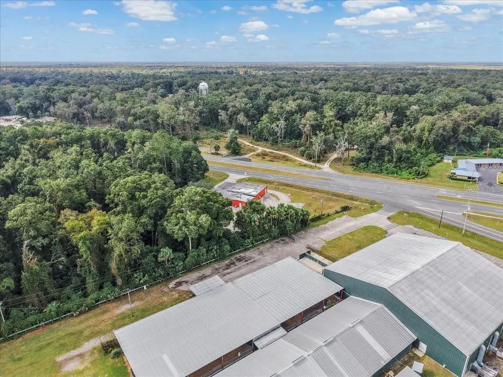 17751 NW Us Highway 19 Trenton FL 32693