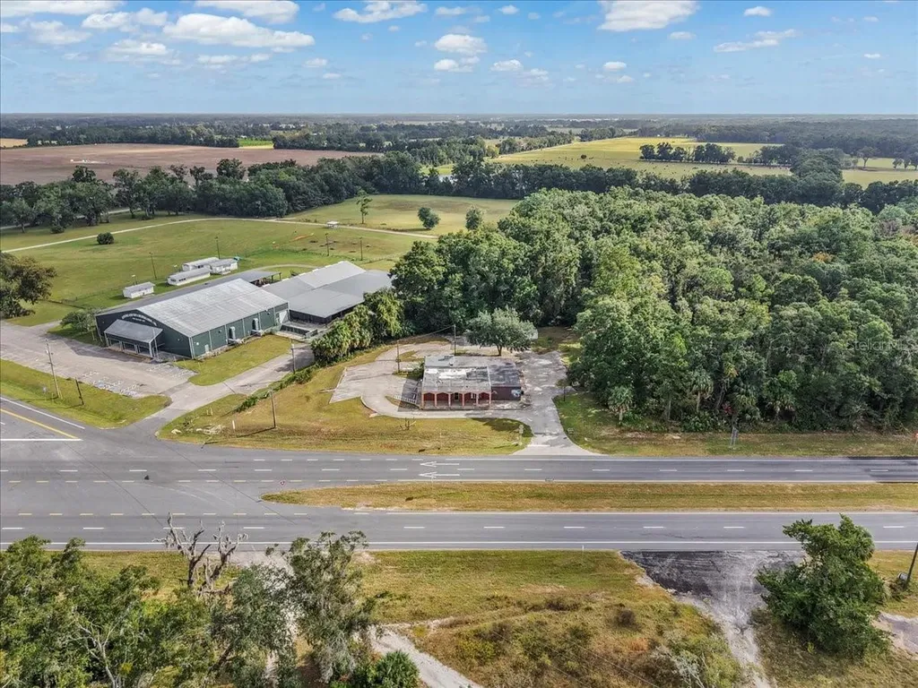 17751 NW Us Highway 19 Trenton FL 32693