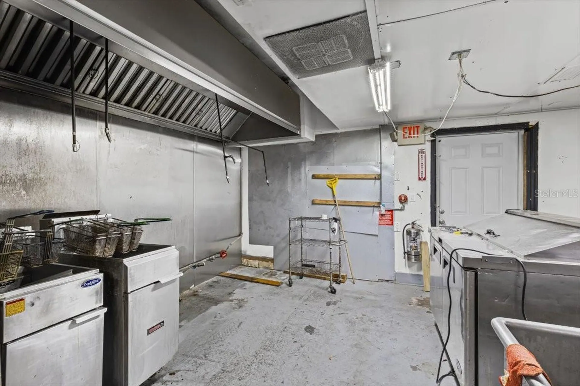 17751 NW Us Highway 19 Trenton FL 32693