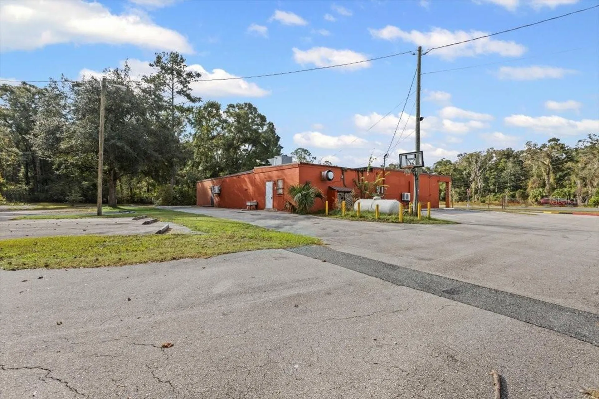 17751 NW Us Highway 19 Trenton FL 32693