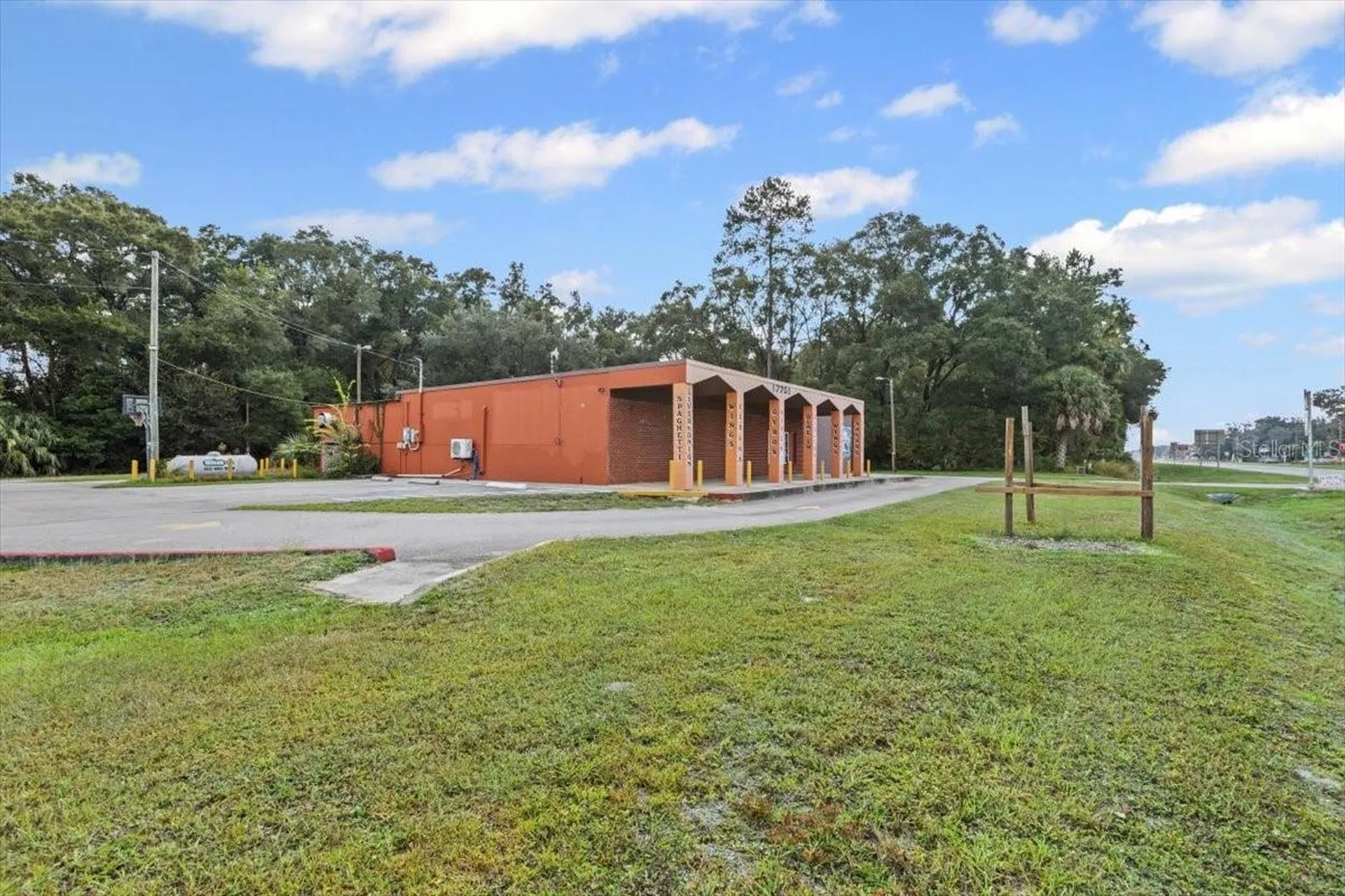 17751 NW Us Highway 19 Trenton FL 32693