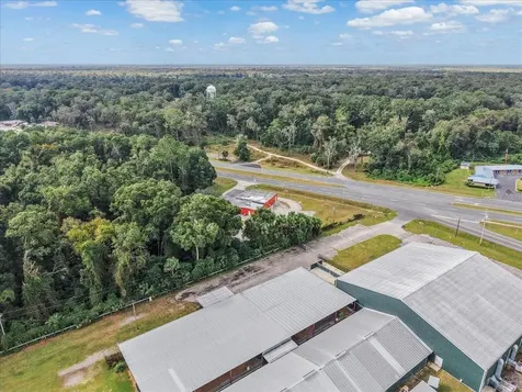 17751 NW Us Highway 19 Trenton FL 32693