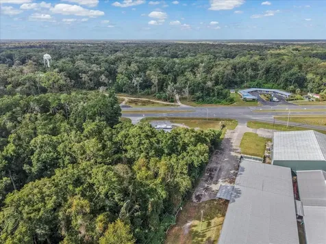 17751 NW Us Highway 19 Trenton FL 32693