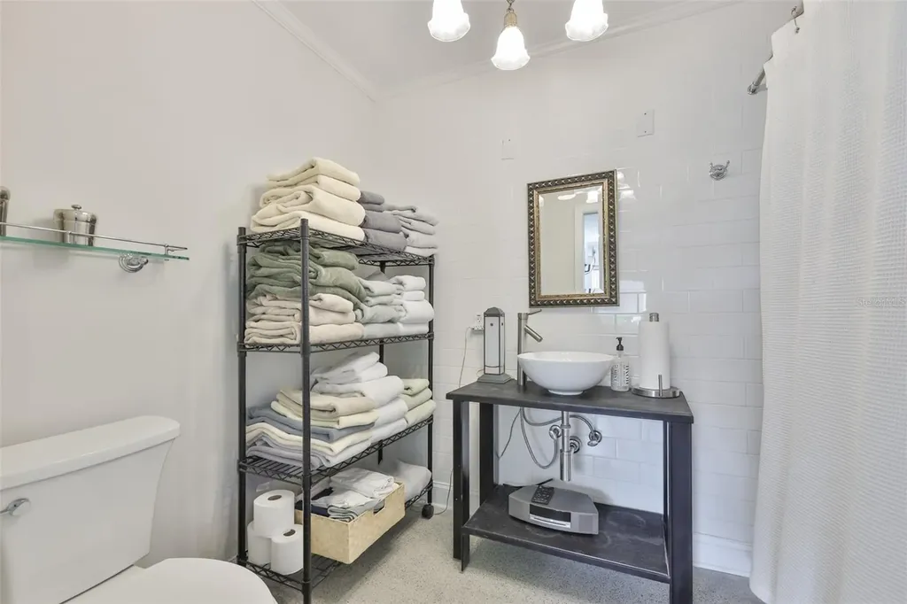 2158 Blossom Way S St Petersburg FL 33712