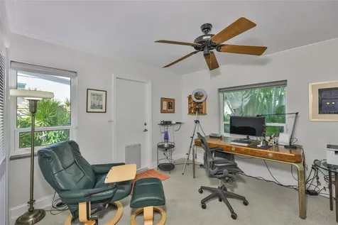 2158 Blossom Way S St Petersburg FL 33712