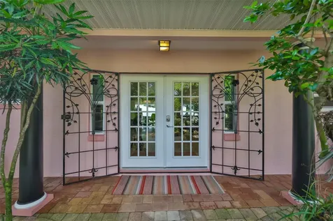 2158 Blossom Way S St Petersburg FL 33712