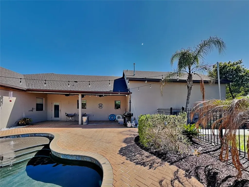 17660 County Road 455 Montverde FL 34756