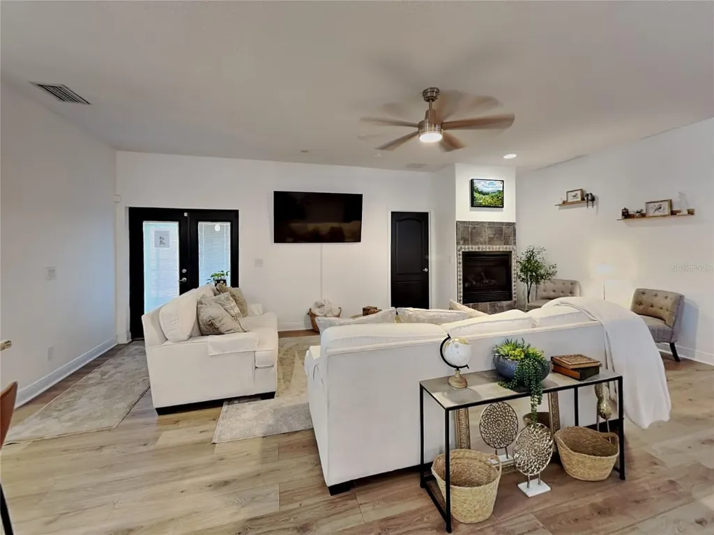 17660 County Road 455 Montverde FL 34756