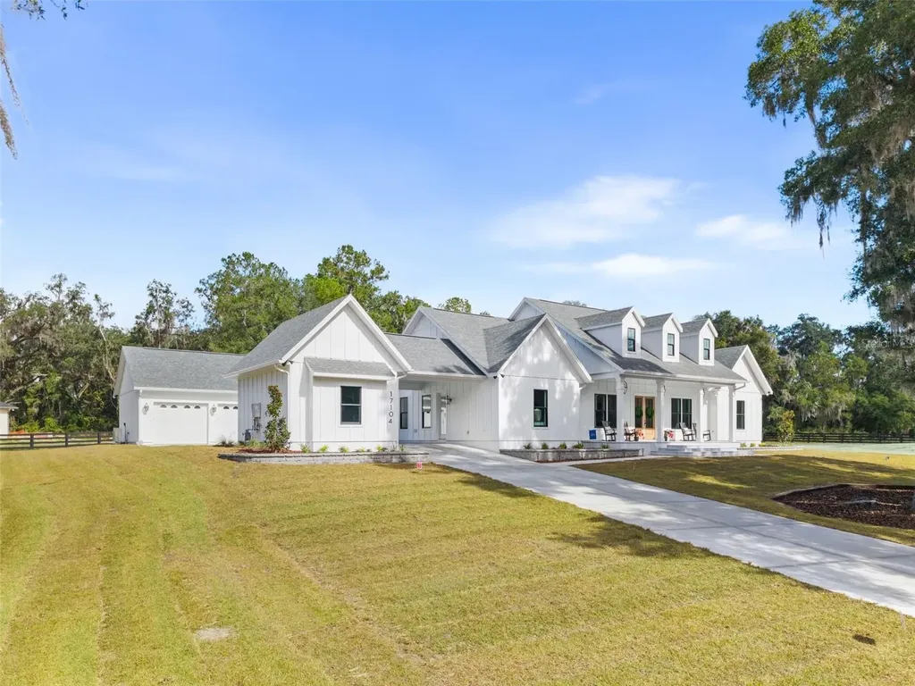 17104 SW 11th Court Newberry FL 32669