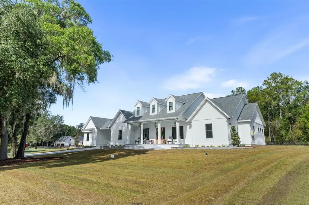 17104 SW 11th Court Newberry FL 32669