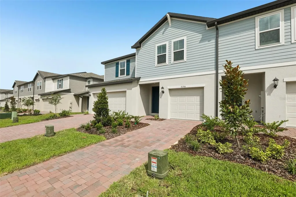 16346 Bird Of Paradise Avenue Clermont FL 34714