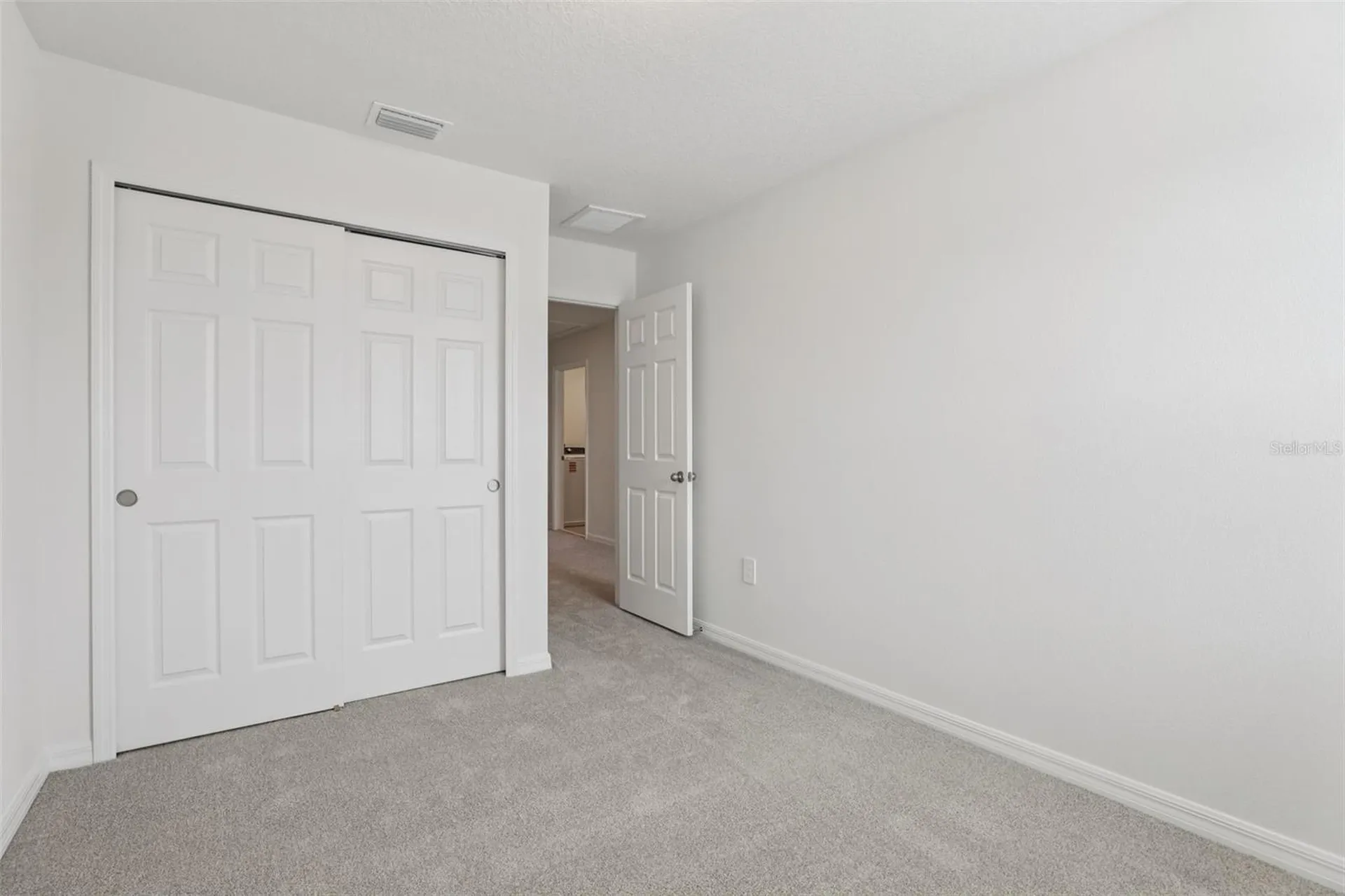 16346 Bird Of Paradise Avenue Clermont FL 34714
