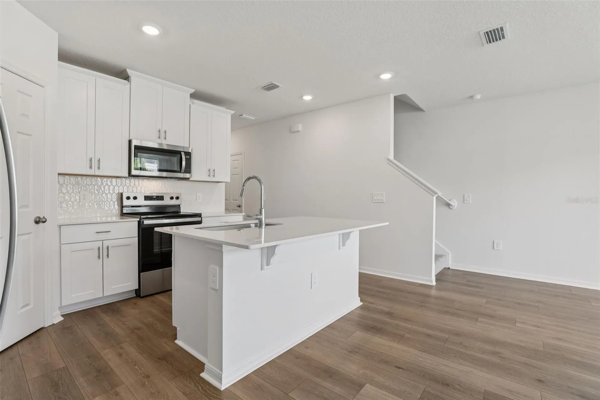16346 Bird Of Paradise Avenue Clermont FL 34714
