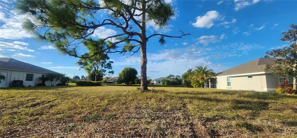 437 Rotonda Circle Rotonda West FL 33947