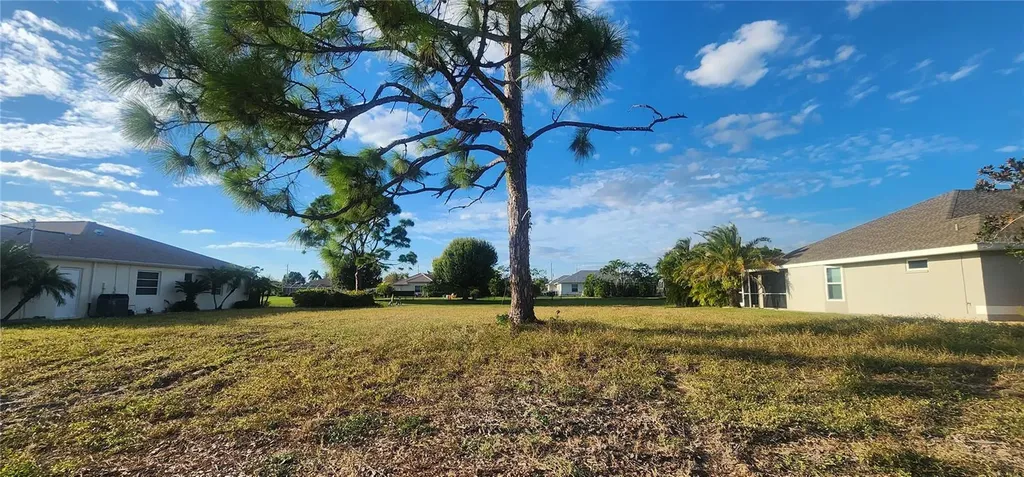 437 Rotonda Circle Rotonda West FL 33947