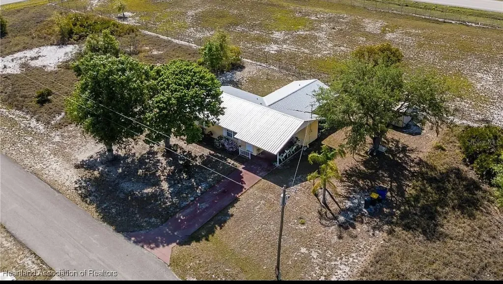 2443 W Newton Road Avon Park FL 33825