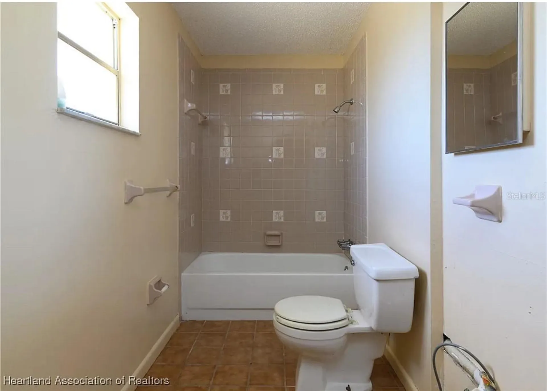 2443 W Newton Road Avon Park FL 33825