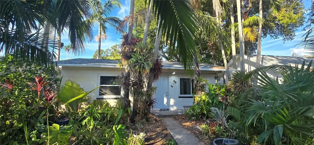 3665 42nd Avenue N St Petersburg FL 33714