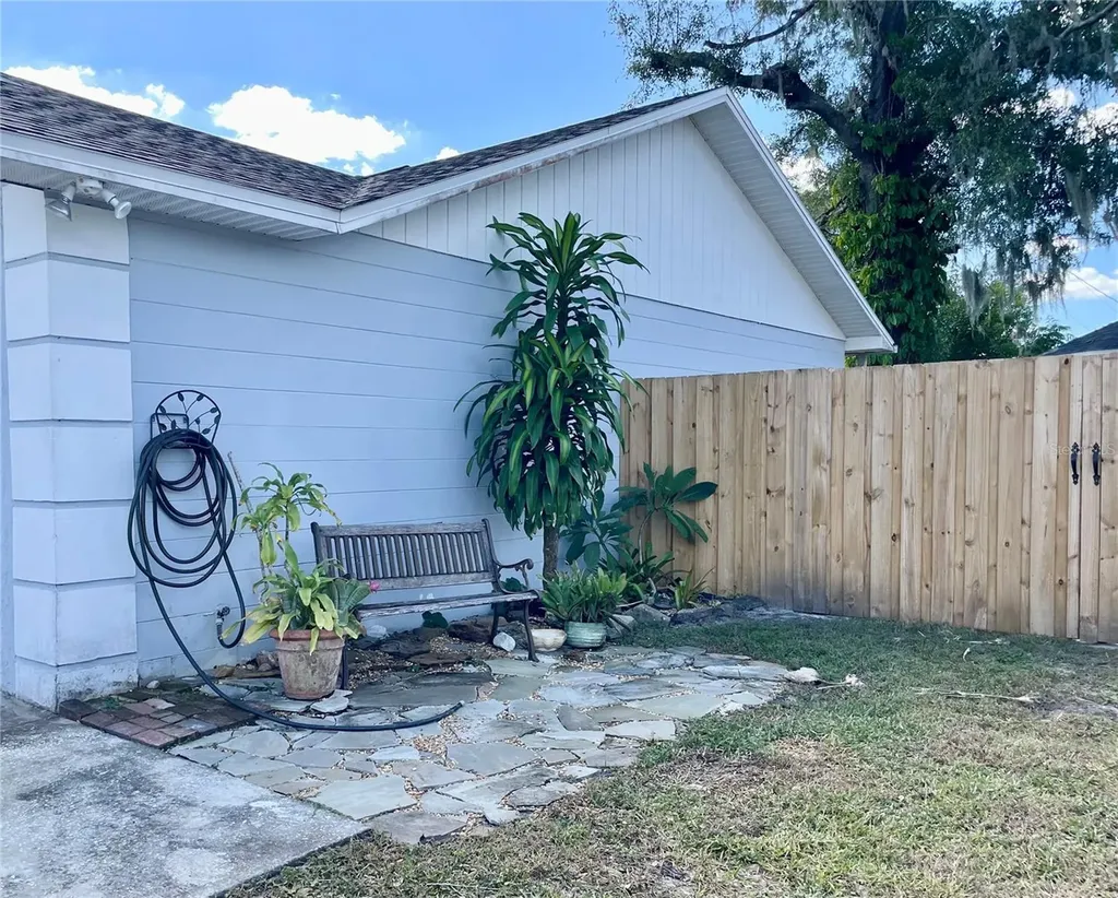 19114 Alice Circle Lutz FL 33558