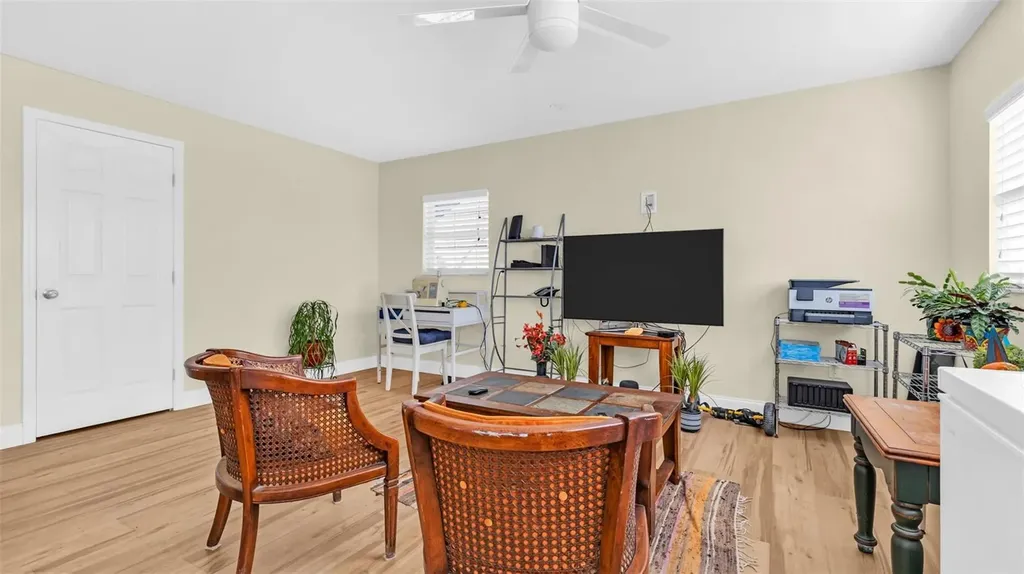 7063 S Shore Drive S St Petersburg FL 33707