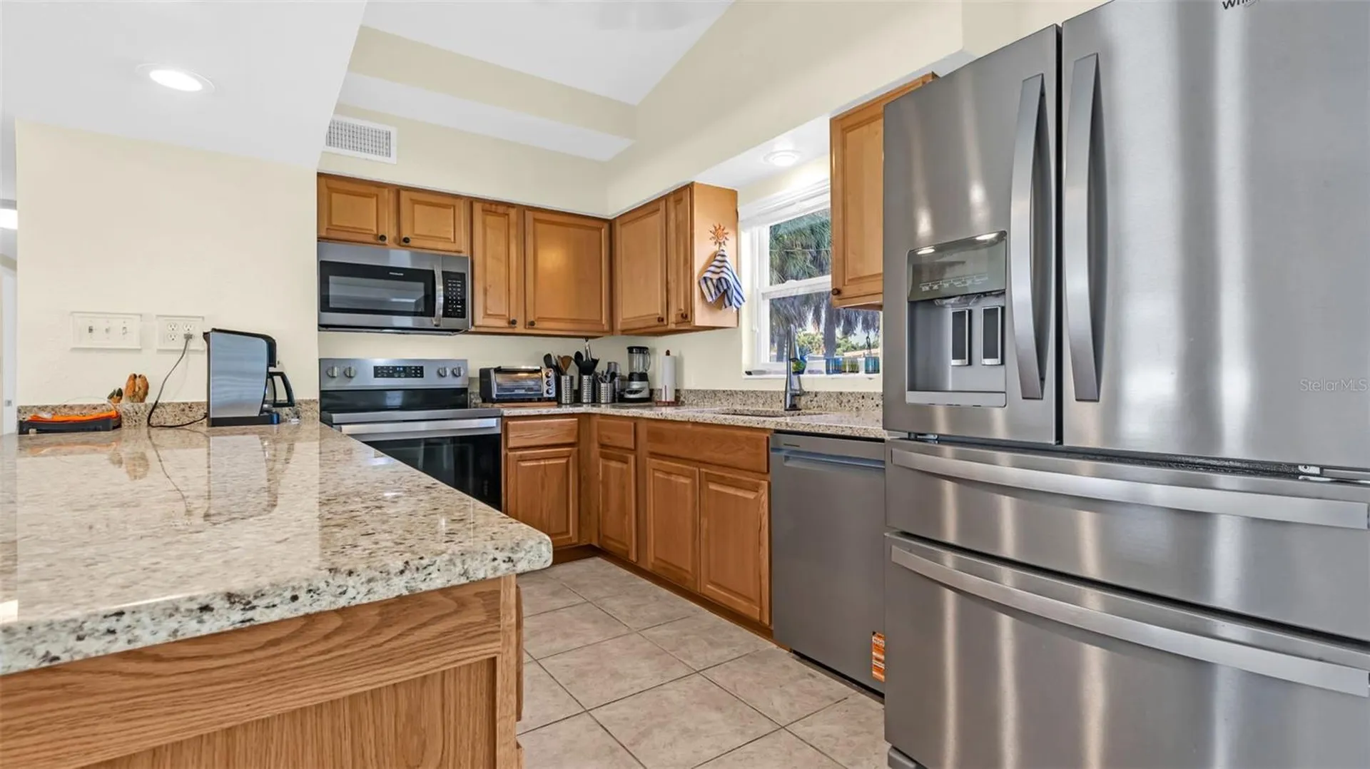 7063 S Shore Drive S St Petersburg FL 33707