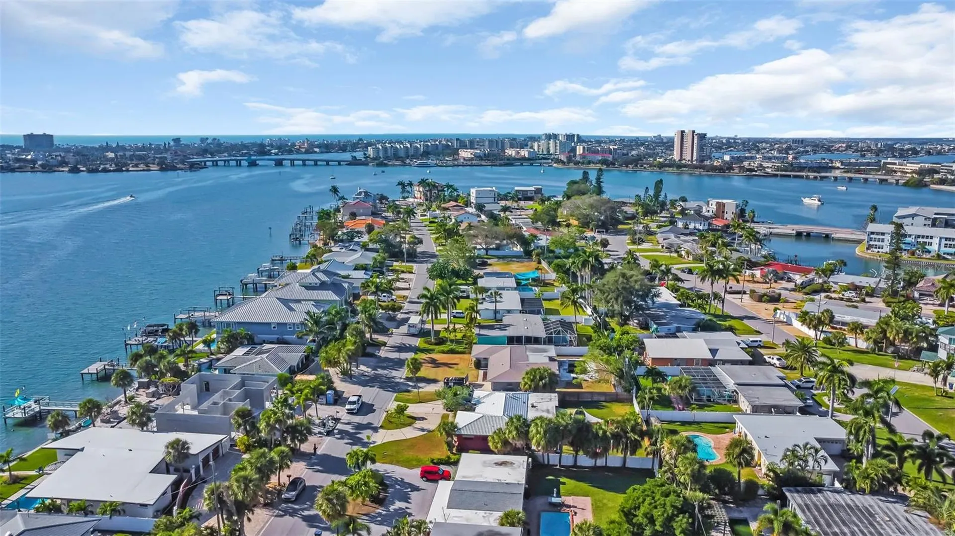 7063 S Shore Drive S St Petersburg FL 33707