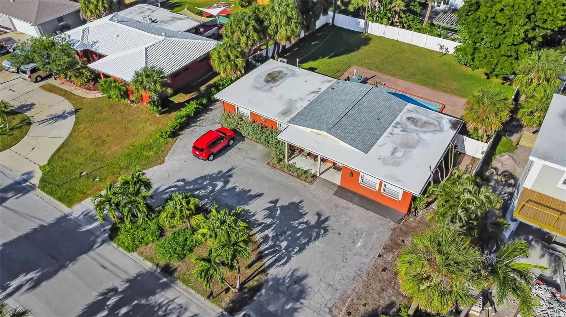 7063 S Shore Drive S St Petersburg FL 33707