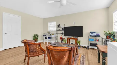 7063 S Shore Drive S St Petersburg FL 33707